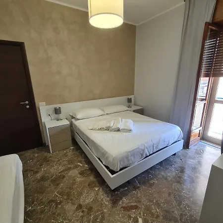 Dei Rota Salerno Bed & Breakfast 4*