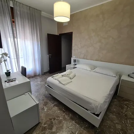 Dei Rota Salerno Bed & Breakfast 4*