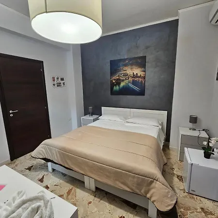 Dei Rota Salerno Bed & Breakfast 4*